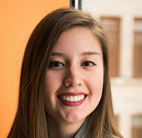 Fotografía de Victoria Lawson, directora de finanzas en compañía destacada del sector de trading financiero